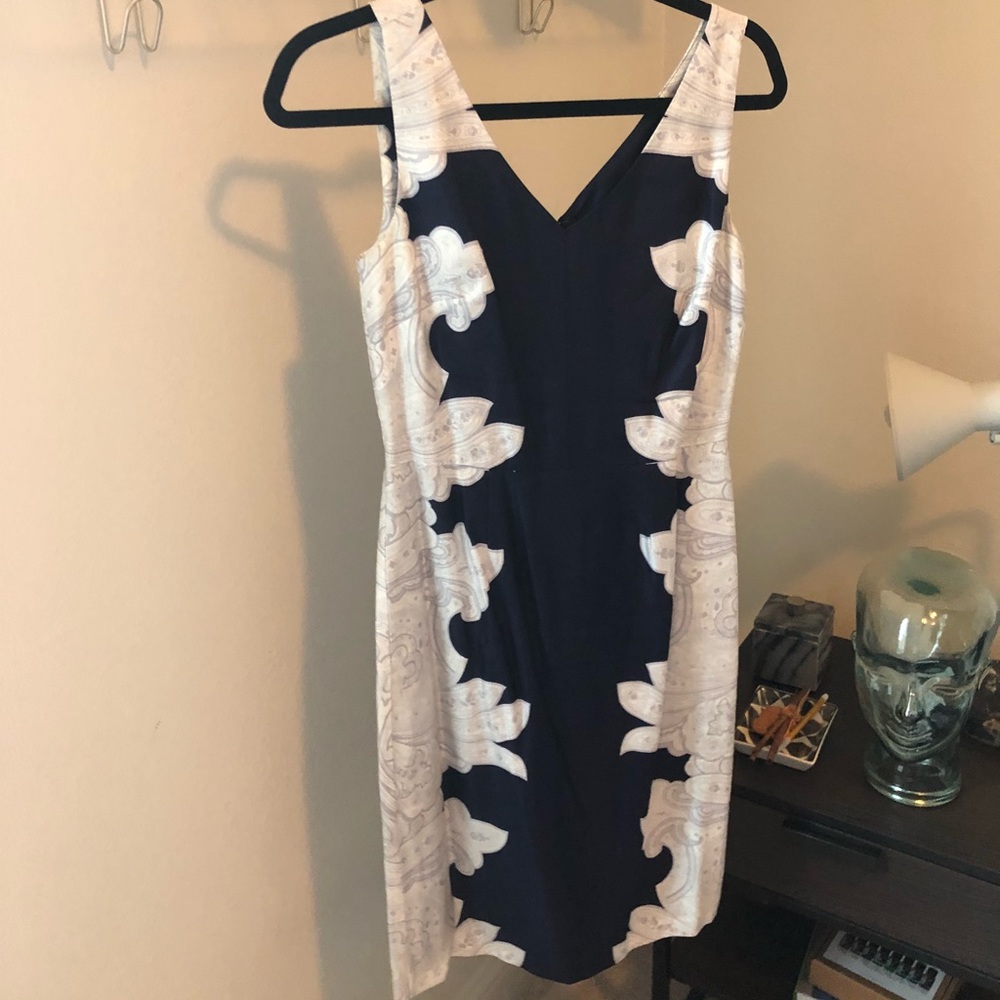 Patterned banana Republic dress!